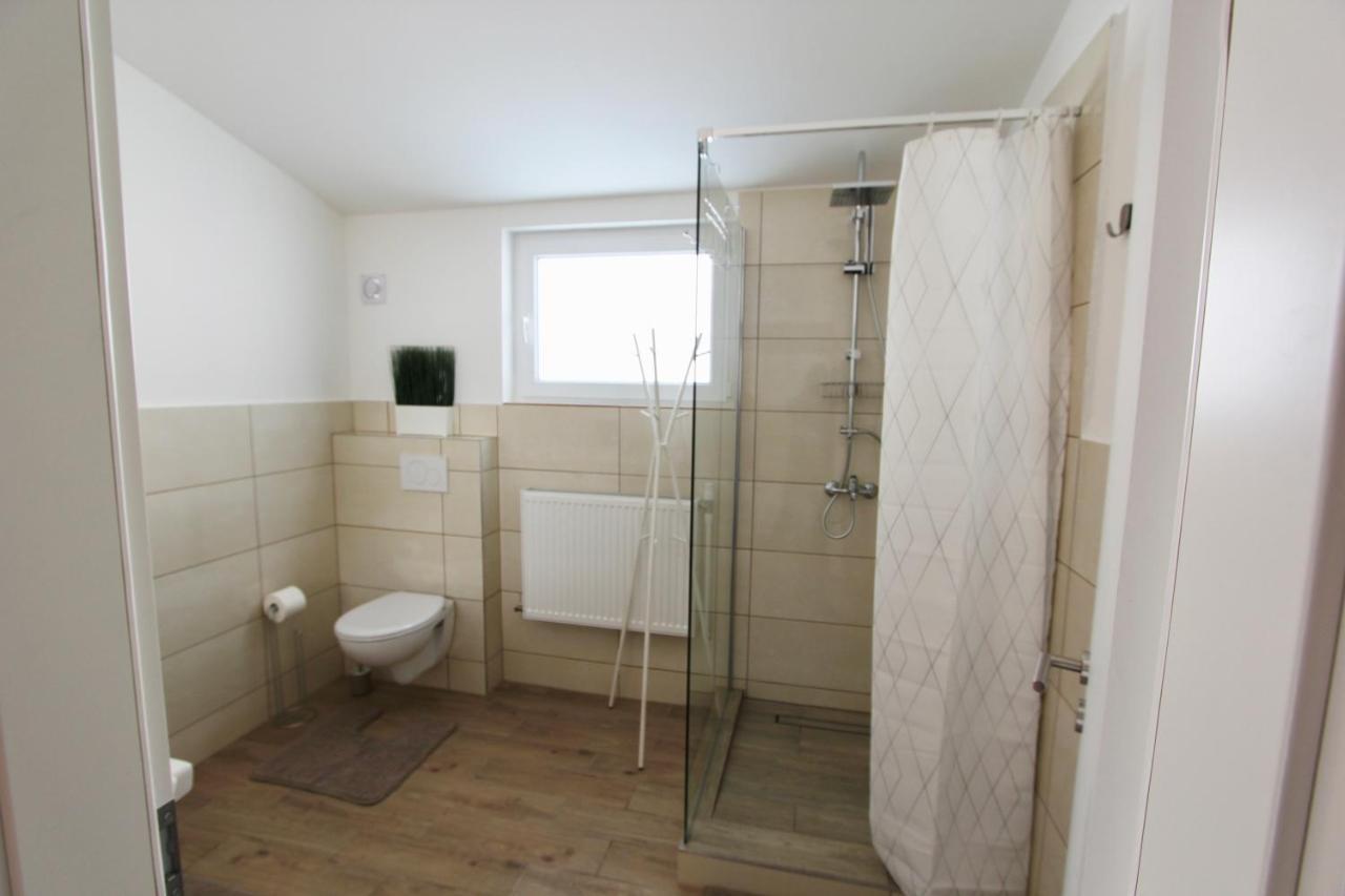 Wunderschoen Zwischen Ortsausgang Und Waldesrand Gelegene, Schoene Apartments Herzogenrath Ngoại thất bức ảnh